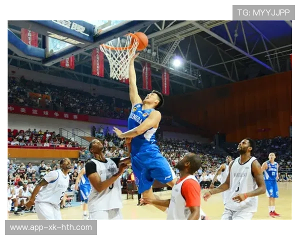 中国篮球国际交流合作稳步推进，扩大影响力，国际篮球联合会与中国篮球协会的英文缩写分别是